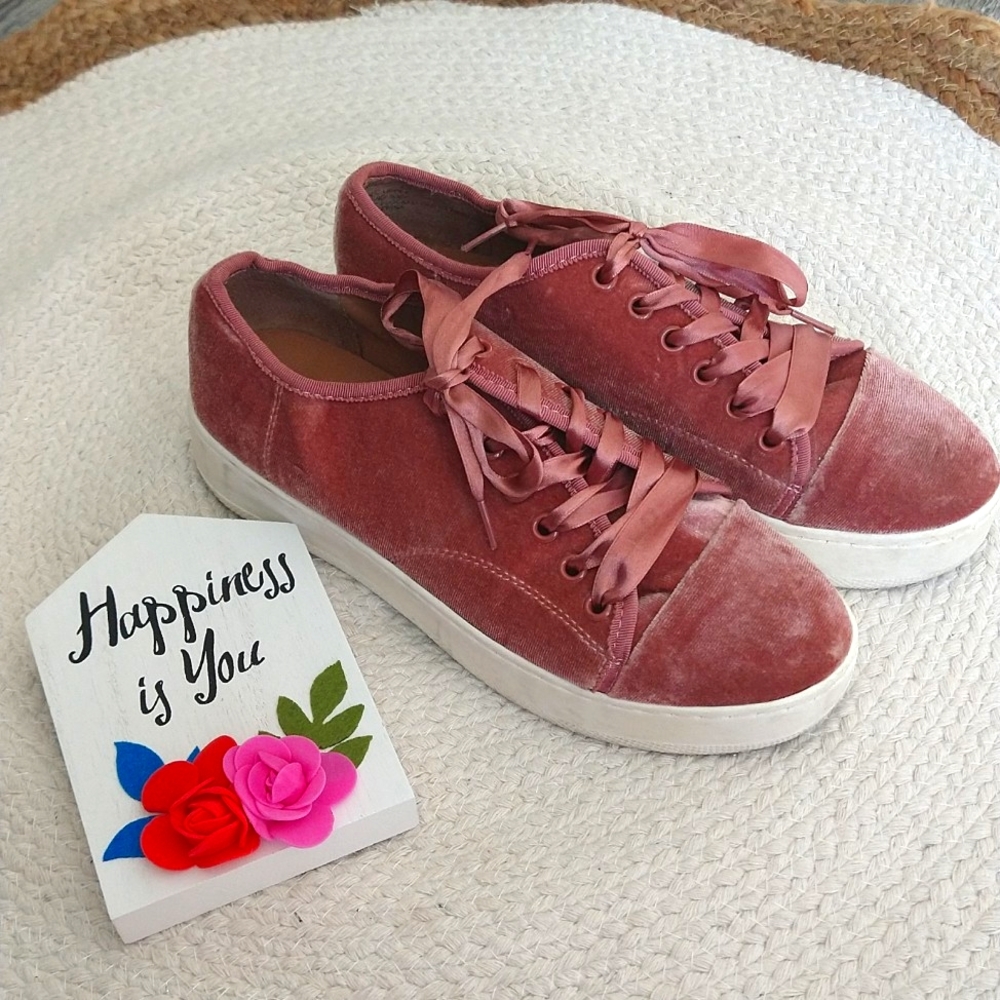 Steve Madden Pink Bertie Blush Velvet Sneakers View 2